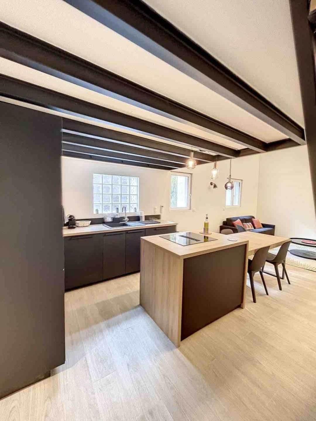 Brp Center,two Apartment