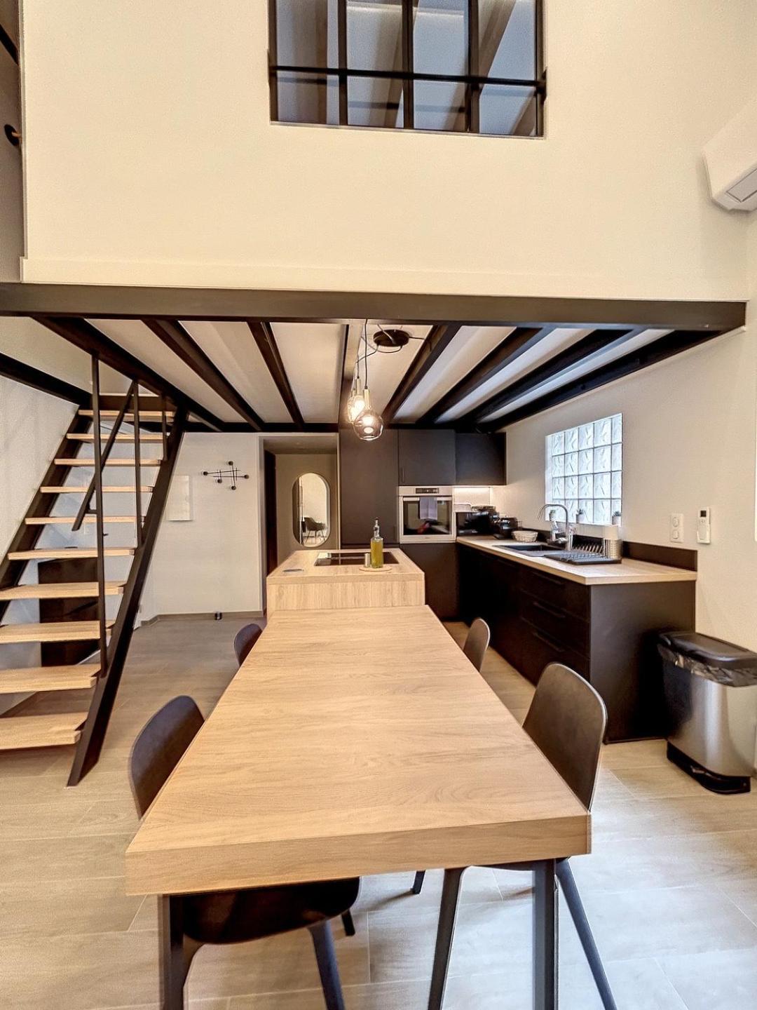 Brp Center,two Apartment